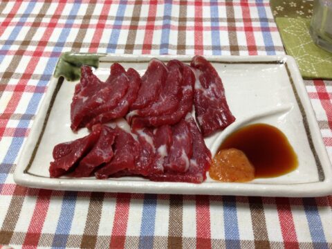 中部三河屋 店内