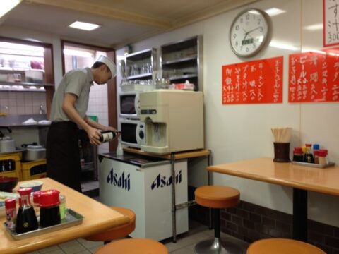 大栄食堂の熱燗徳利