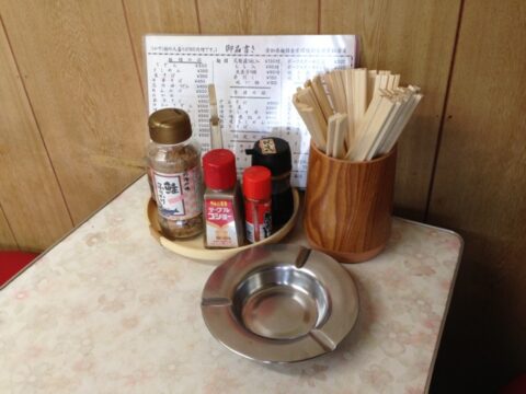知多屋の卓上灰皿とふりかけ