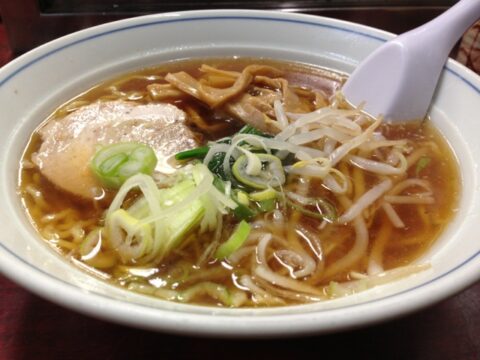 江戸川食堂のラーメンの麺