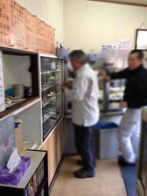 魚一食堂の店頭風景