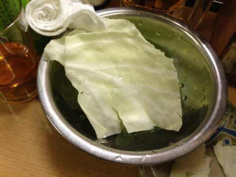 だるまの串カツとソース