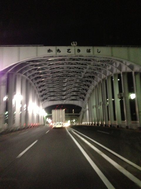 勝鬨橋から築地へ向かう風景