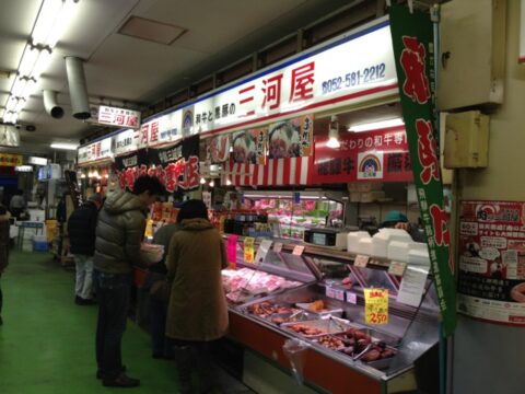 年末の柳橋中央市場