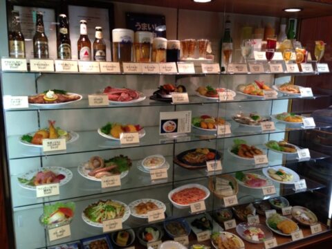 神谷バーの店内