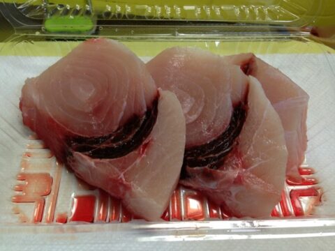 魚太で購入したメカジキ