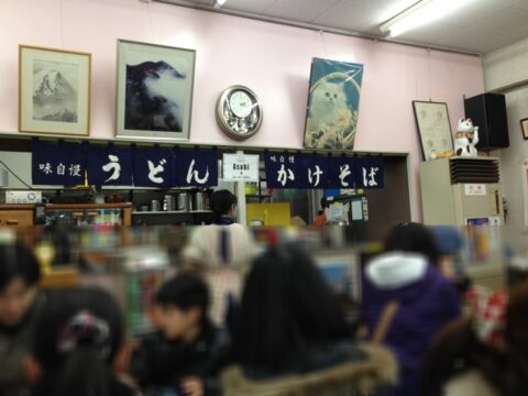ニュー八百勘の店内