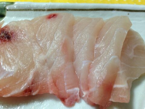 メカジキの刺身