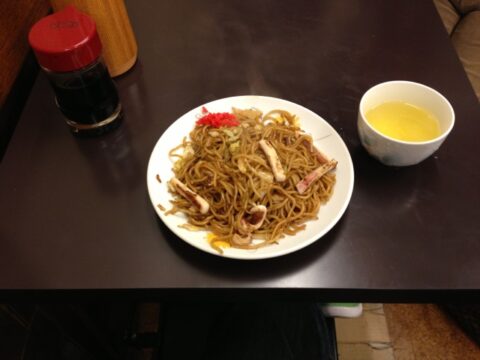 伏見屋のイカやきそば