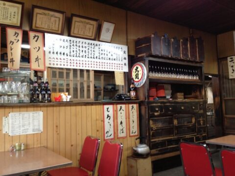山田屋の店内
