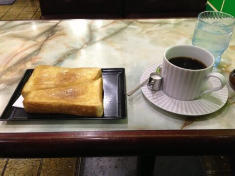 喫茶グリーンのトースト