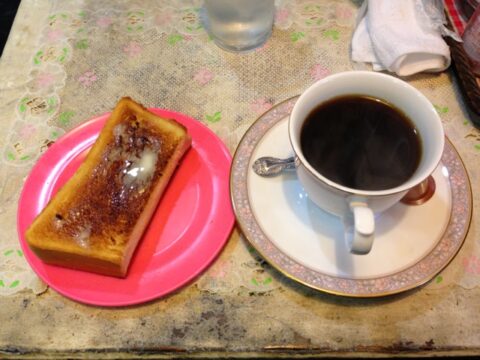 喫茶ルポーのコーヒーカップ
