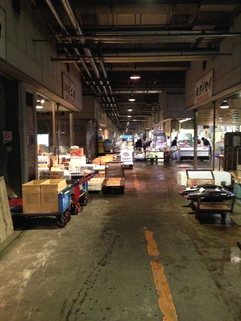 北部市場の青果棟