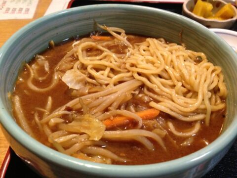 ゆたかや本店のラーメン定食