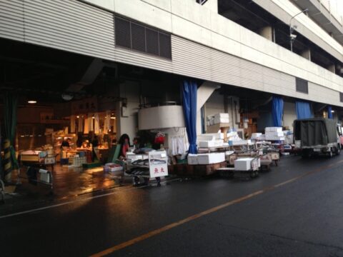 北部市場の水産棟