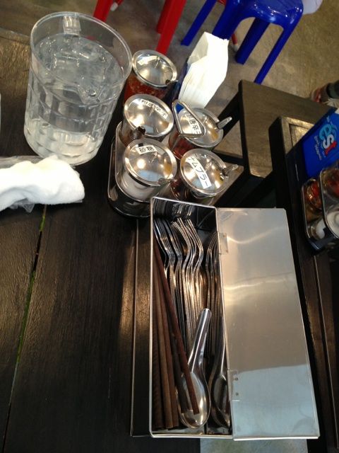 東桜パクチーの卓上調味料