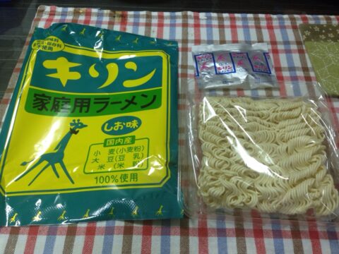 キリンラーメンしお味の袋