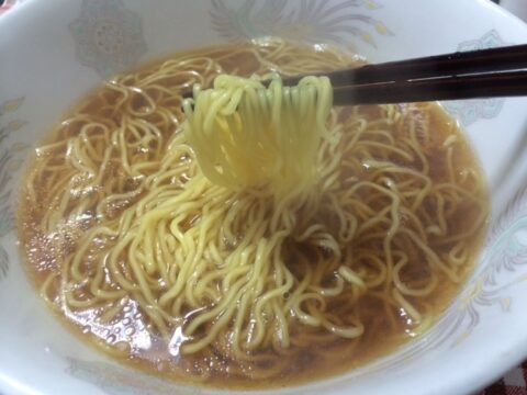できあがった醤油味白クマラーメン