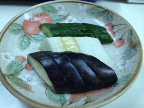 ビニールカーテンが外れた食堂かつや