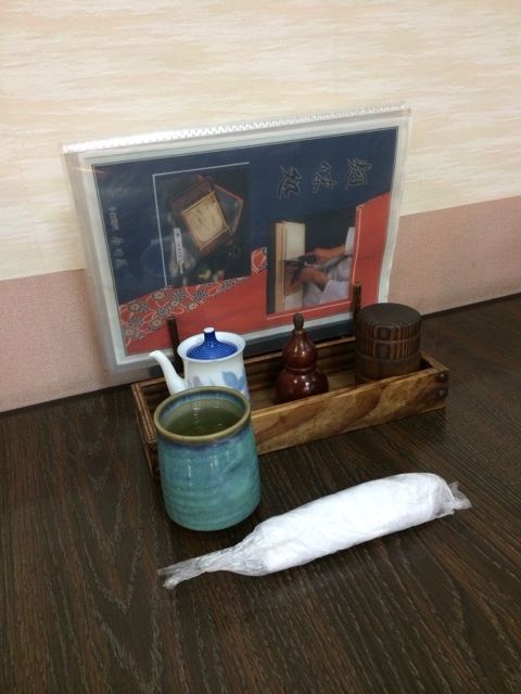 寿司辰の卓上