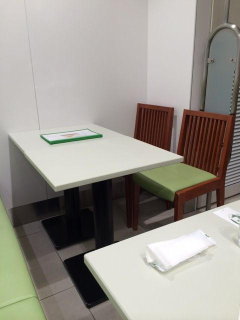 フルーツパーラーレモン松坂屋名古屋店のイートインスペース