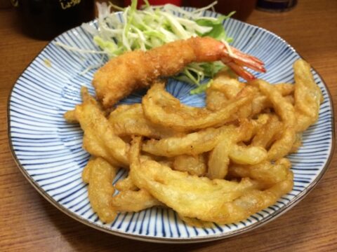 魚源食堂の車海老のエビフライと玉ねぎの天ぷら