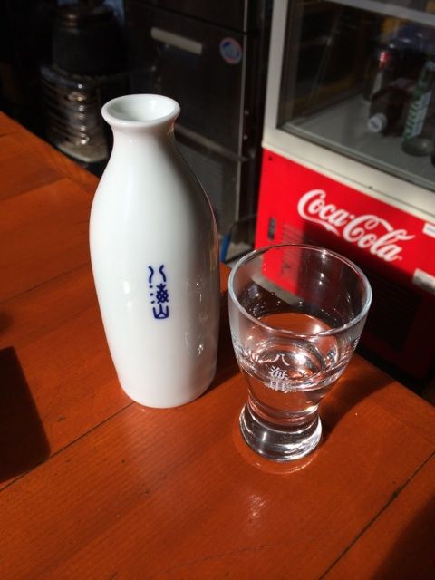 柳橋まぐろやの料理と日本酒