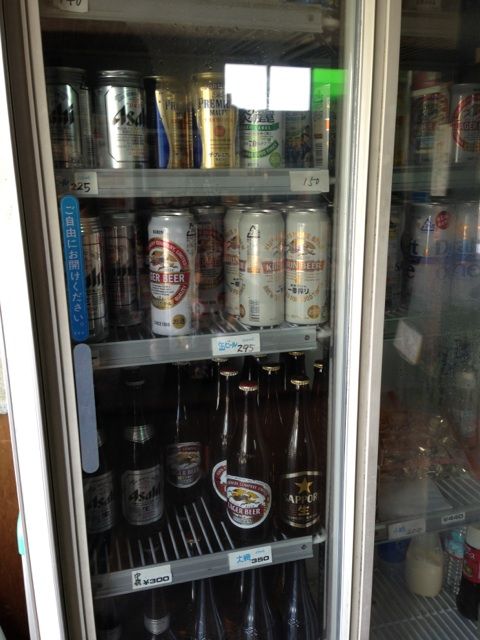 大島屋酒店のビール中瓶