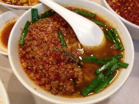 味仙今池本店の辛い台湾ラーメン