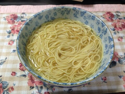 出来上がったアベックラーメン
