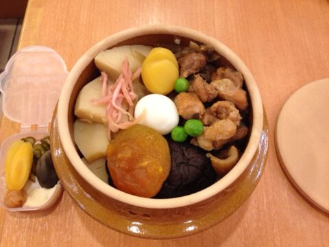 横川サービスエリアで購入した峠の釜めし