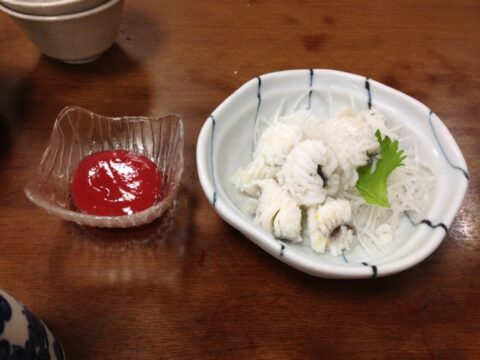 お食事処しみずの鱧の湯引き