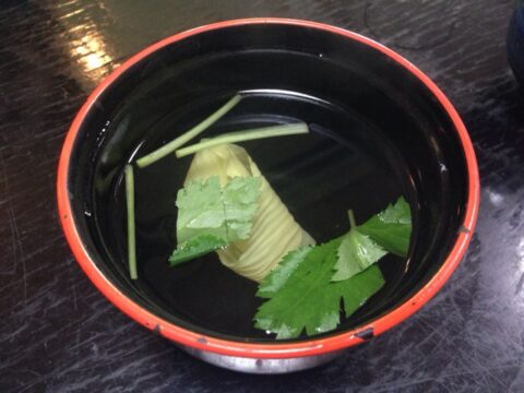 ひつまぶし備長の湯葉の椀物