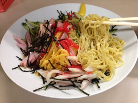 まんぷく食堂の冷やし中華の具