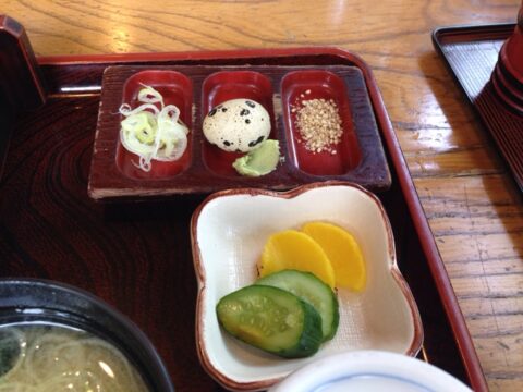 そば処京金のうずらの卵