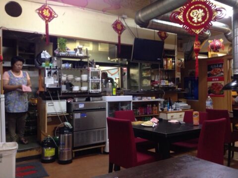 小城の店内