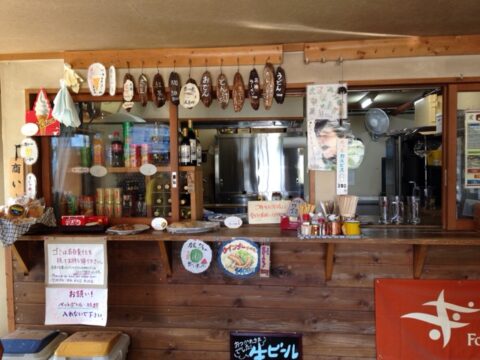 涸沢小屋の店内