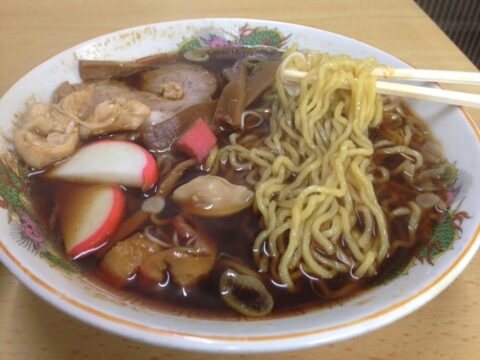 徳重屋の中華そばの具