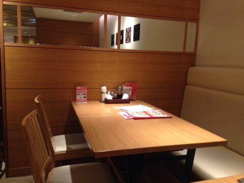 鼎泰豊阪急梅田本店の店内