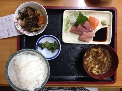 おか田のラーメン定食