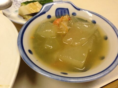 冬瓜の煮物に入ったアカシャエビ