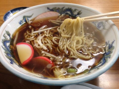 柳橋一八の店舗前