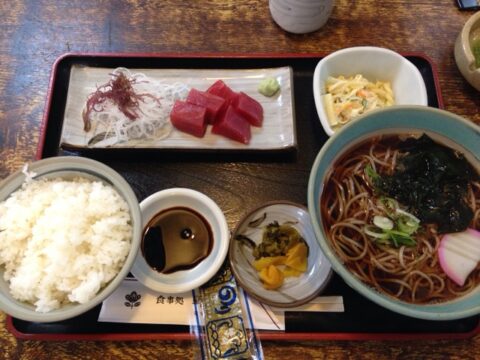 朝日屋のうどん定食
