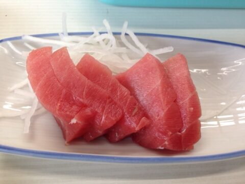 魚源食堂のご飯と豚汁
