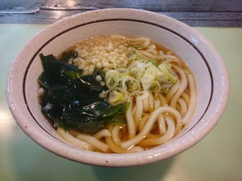 山田うどん南浦和店のたぬきうどん