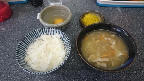 しのだの豚汁朝定食全容