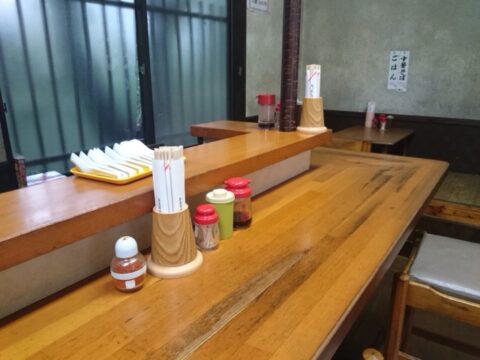 中華亭峠店の店内