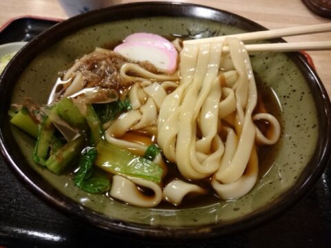 名古屋クリムゾンの汁の大須一八きしめん