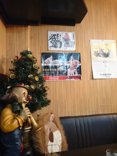 IMARIの不思議な店内インテリア