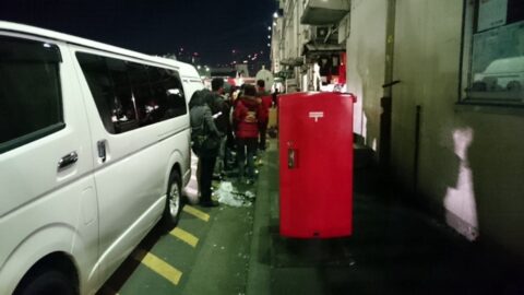 築地場内市場の寿司大の行列